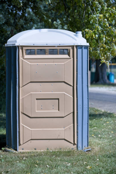 Porta potty delivery and setup in Shadybrook, TX